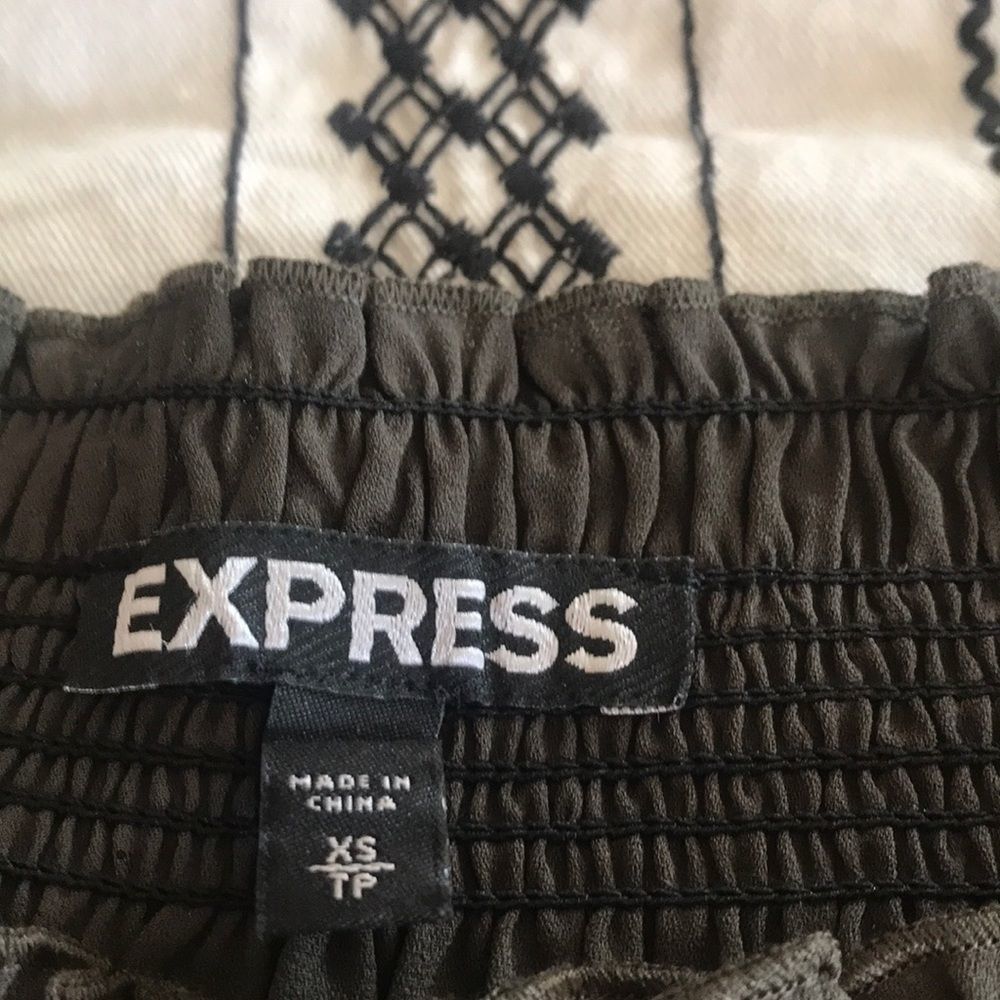 Express Top - Picture 4 of 5